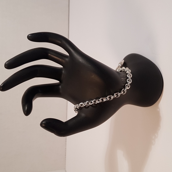 GUESS Bracelet Collection - Picture 2 of 7